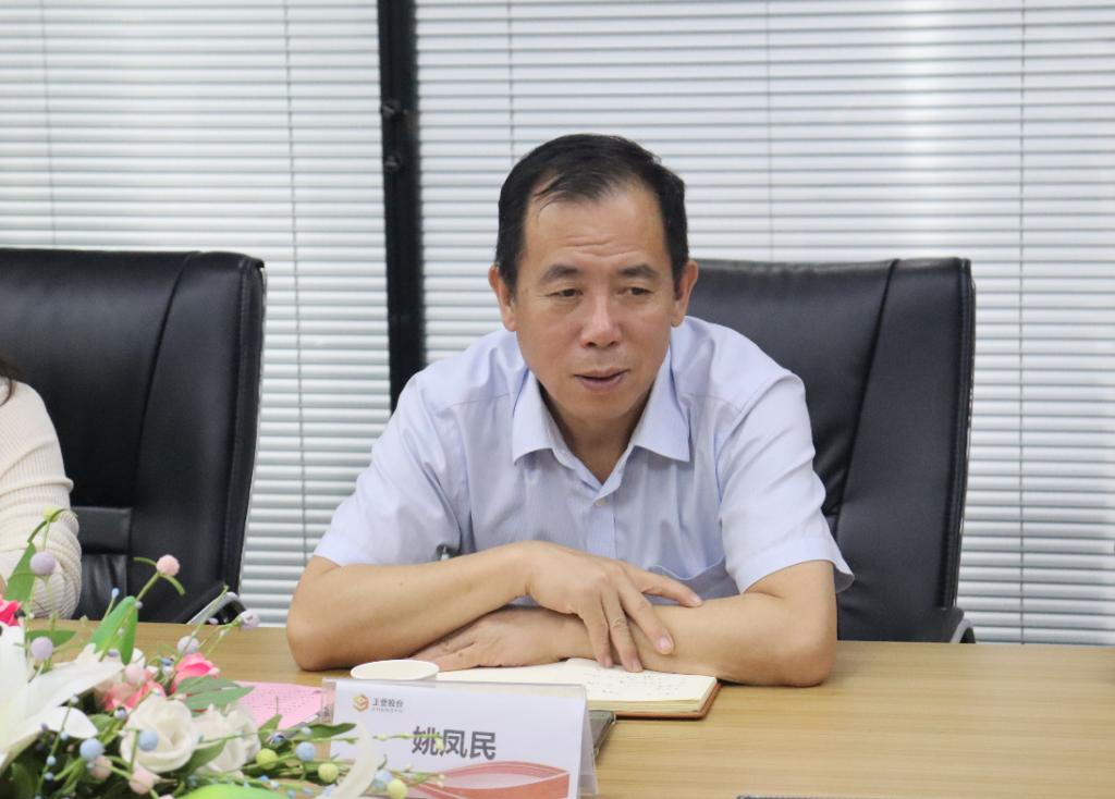 2E824057F5C47E841E9F8B1C9FB_80624E4A_1420E 1420E