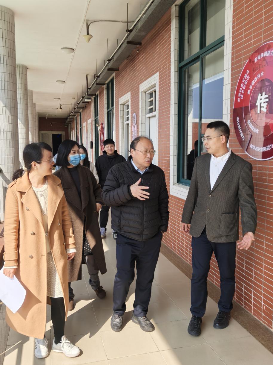 678469206481644567B713478D3_1A550D01_28090 678469206481644567B713478D3_1A550D01_28090