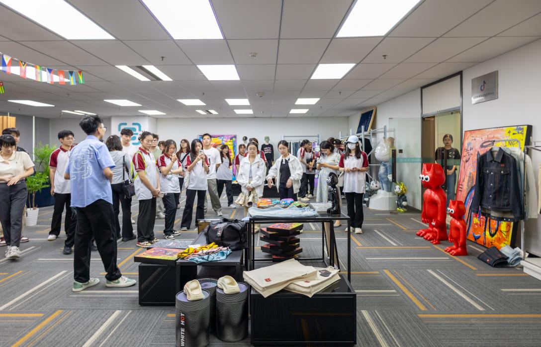 24E122AA7AE75D278C3EB7CD1F8_06993E88_E83D6 24E122AA7AE75D278C3EB7CD1F8_06993E88_E83D6