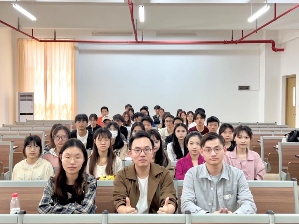 1890025F7A1DB13BAA19BD83BC2_50C04DF2_17A1B