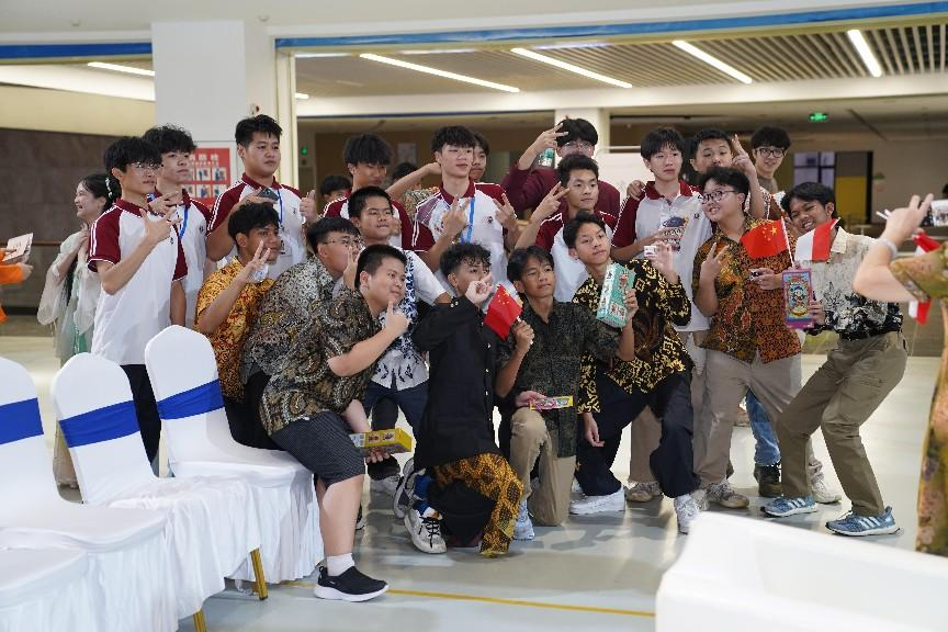 FD5FD56AFC2C58D78373C4ECF2E_5A9786F3_BA43E