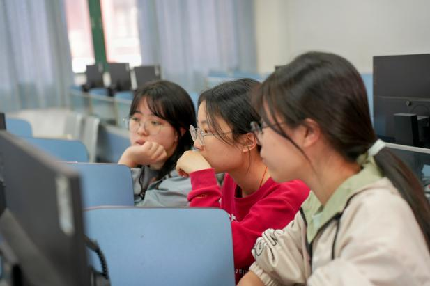 D6534F997EE95DB0902E9A56929_7B2BF3E5_3B7D4