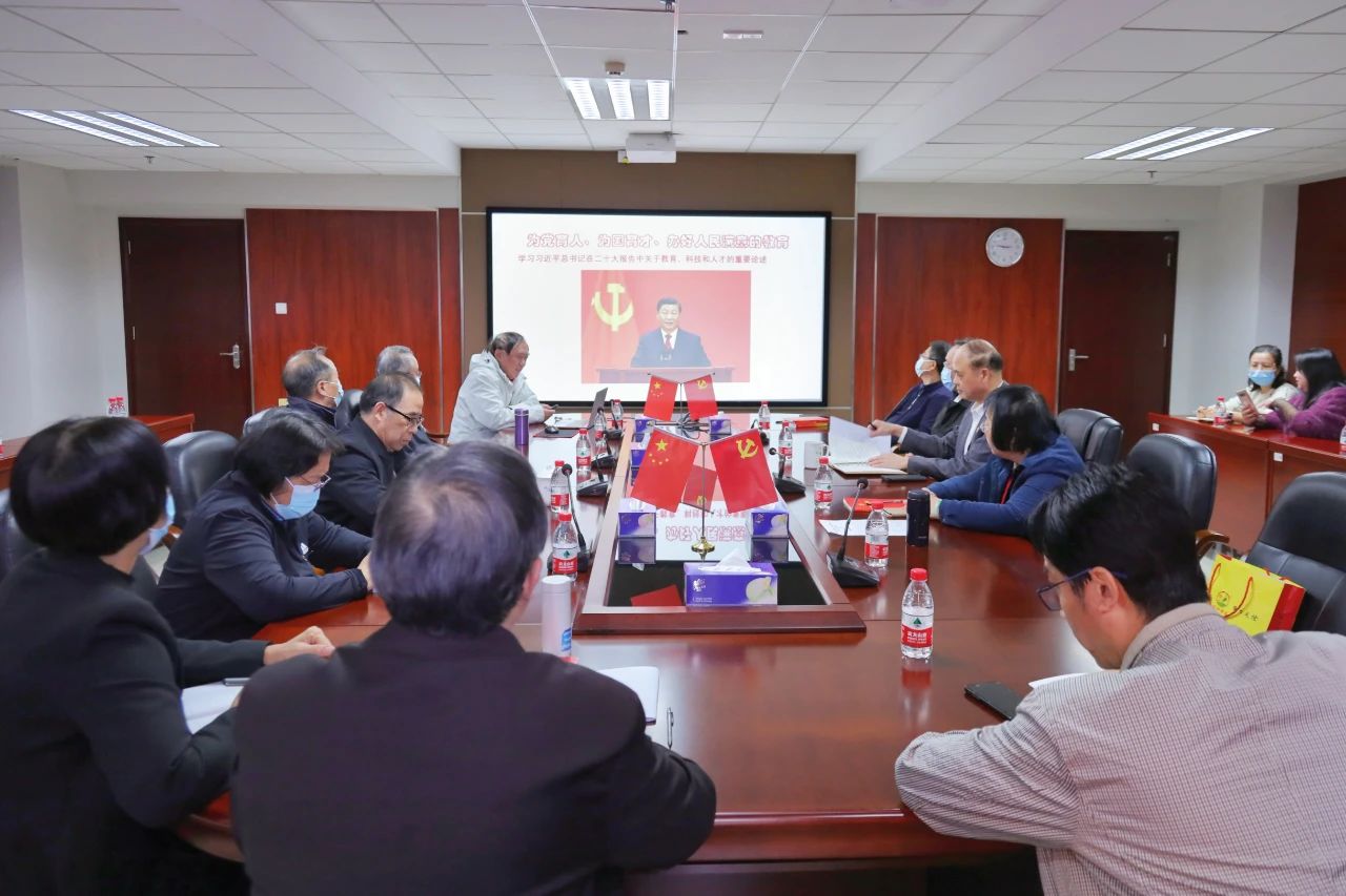 23AA5E231FB488BD3536215FF08_824D4FD2_20A84