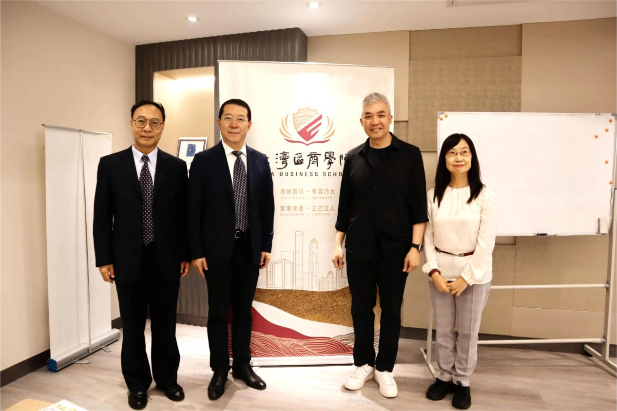 2671EB1CA4DAA261EA494F47834_16B9D296_C4AC1