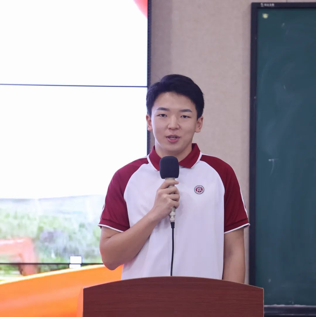 05F2EF3A6A744B577B50EBD05EA_8D668F09_EB15