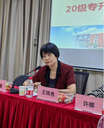 6529B2D5D29F9B18275F15DE2A1_4625A5DB_97F2B