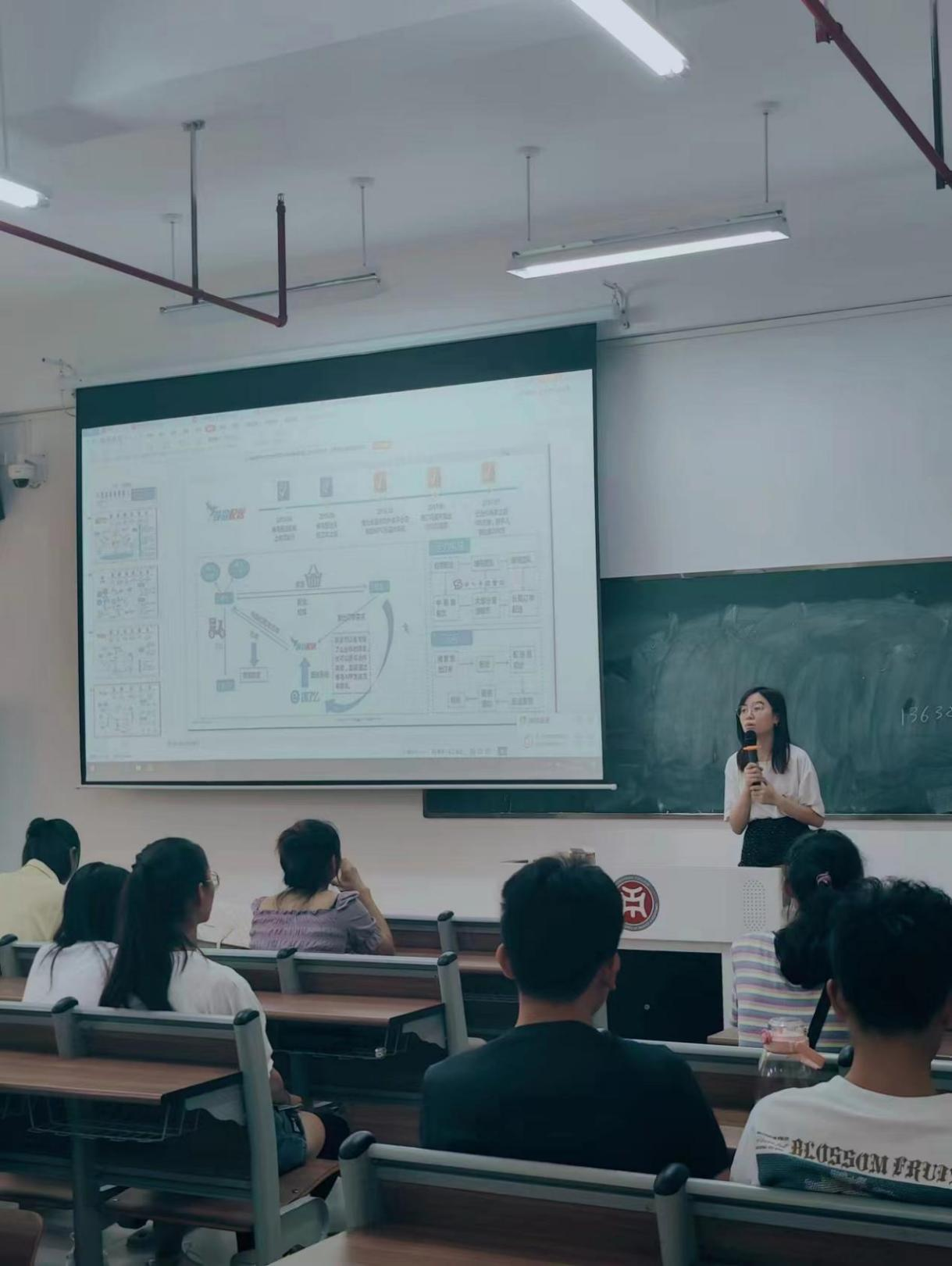 4272735BA4897335091C03B8325_71C8E6F4_F4072