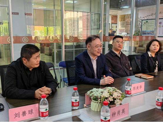 2F39E27259FF81660F41E27DD75_D3F781ED_E18C0