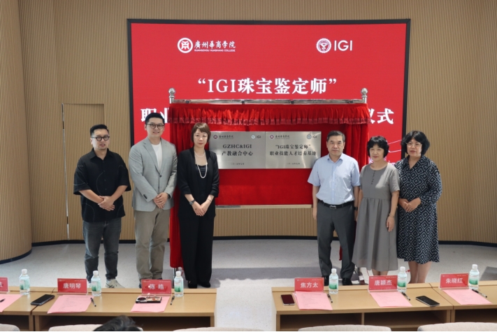 BDE3EF6BF700546C5A4F4DD5145_BB271392_3B17D BDE3EF6BF700546C5A4F4DD5145_BB271392_3B17D