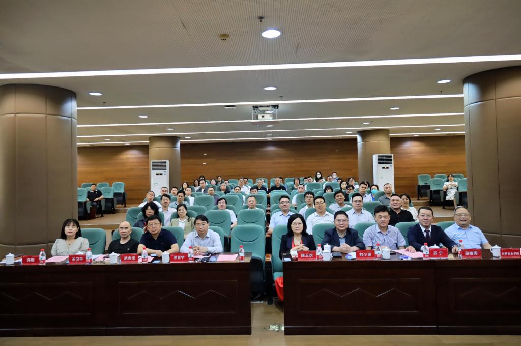 2B471AE56E6DE84EAFD7CCEEC47_95A0EF23_14F44