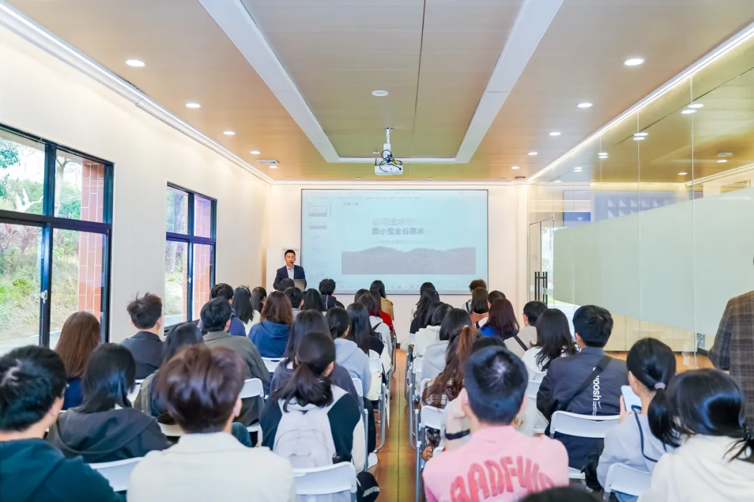 BD2FAAC3ED6E09415667BCB5E86_E7CB7AF1_BB5D5