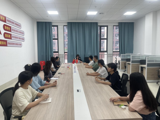 B3AC0EB7AB96C281716D713FF77_B8242A40_D6093