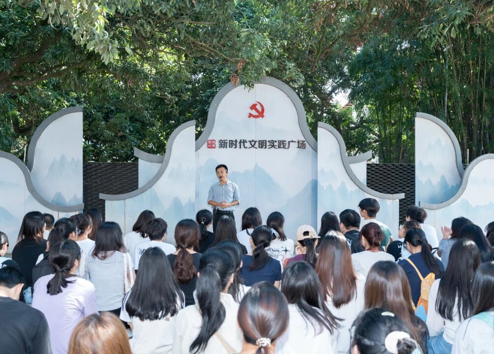 40304E1B1ADB0EE65C0EF237A99_69D8B23F_2BF9C