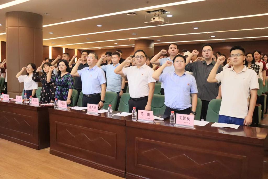 CE7E17D61F501D495EDF6EA55FF_39DEC14E_15B23 CE7E17D61F501D495EDF6EA55FF_39DEC14E_15B23