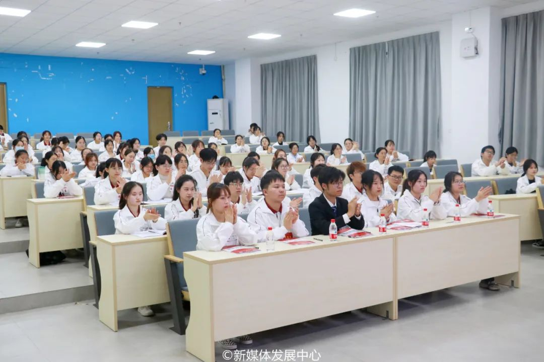 B89CE0AF0515FDE1AAB2D328975_63ECACC5_A8252