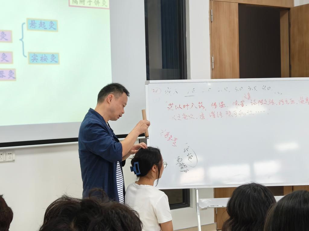 901968AE11485E53F67BEA10537_F155703B_EBDE