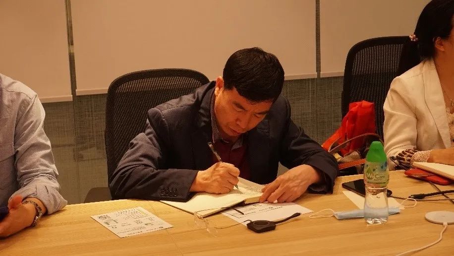 2209A78F30B25DD7D4D62D76E3B_CBF1B351_129E2