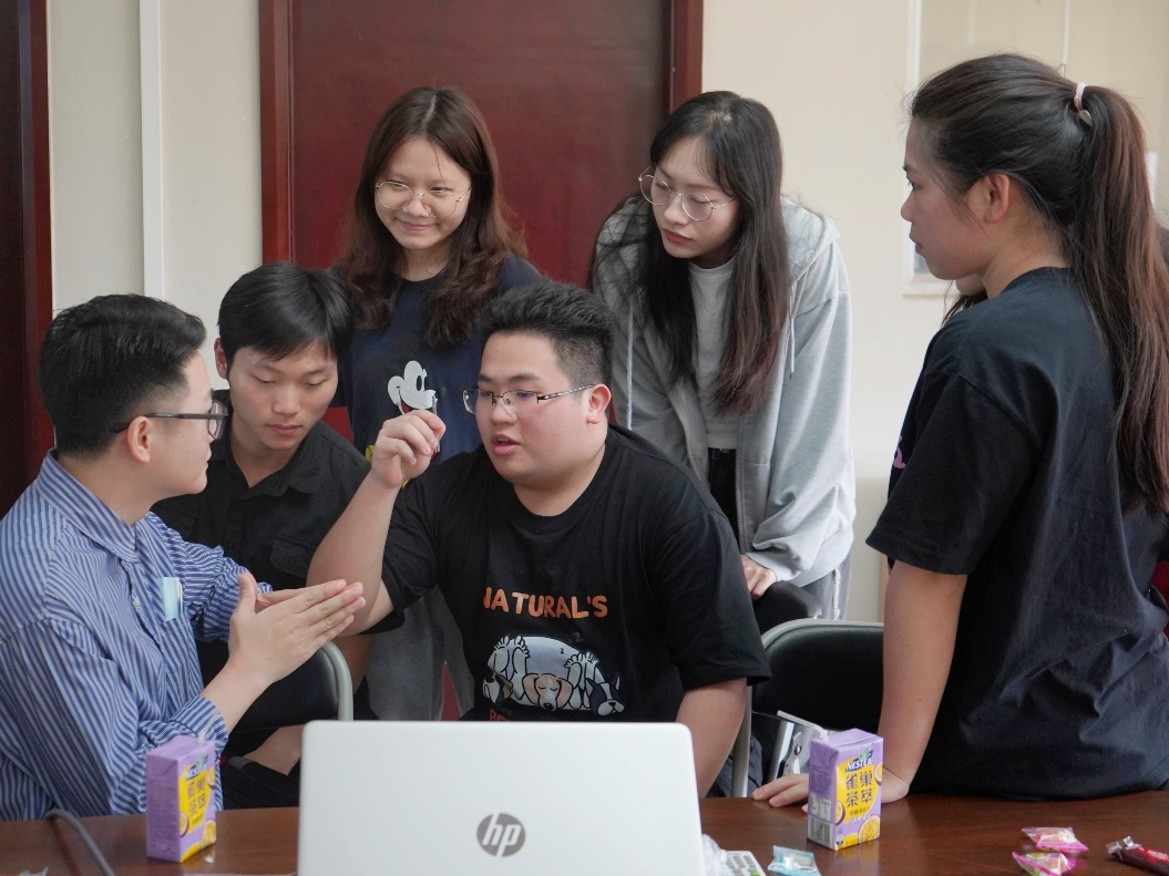 8EAA20F41C397D92CEC541A2027_130AD3BB_FC38D