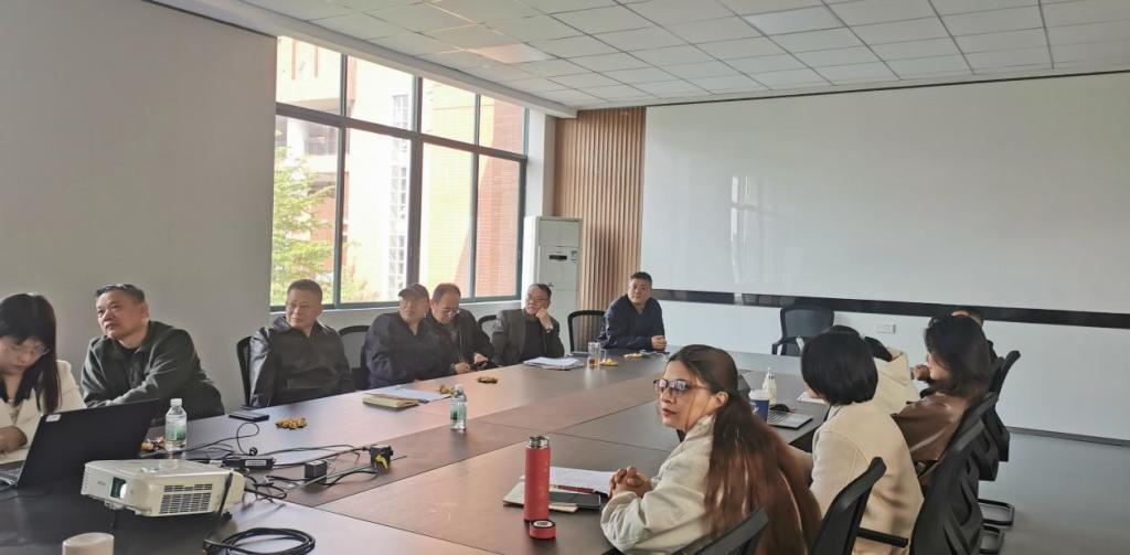 2E57FCF0939AFBA39D14559CB26_5B3D6EA9_E47C 2E57FCF0939AFBA39D14559CB26_5B3D6EA9_E47C