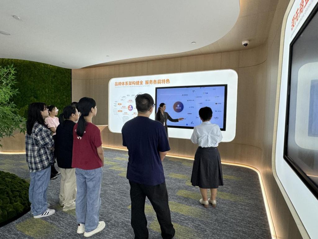 DAFBC61270B4568915C664D02A7_6E86F649_19090