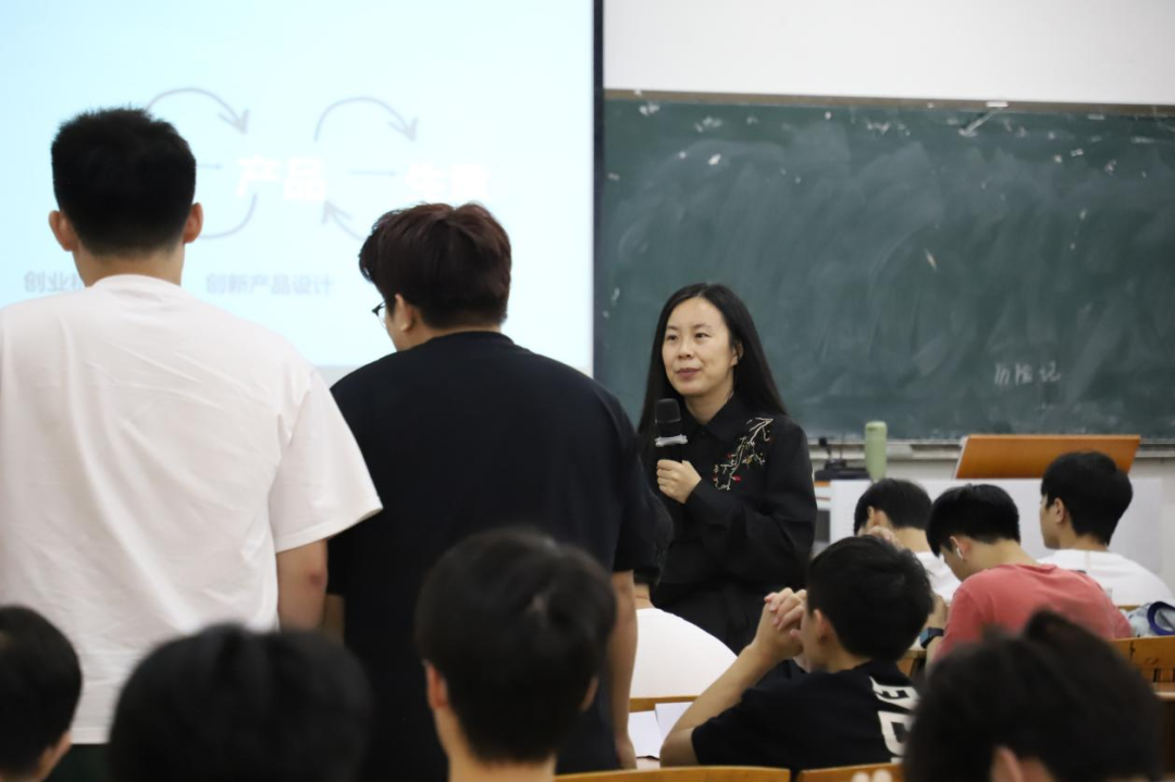 9970338D46276782AD0E2B0AA88_338BFCF9_6B521