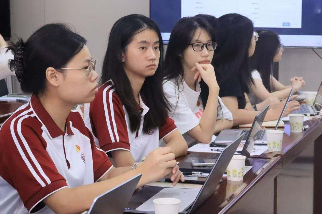 5ECDD4163E287329911F926072A_07B52F34_13B49