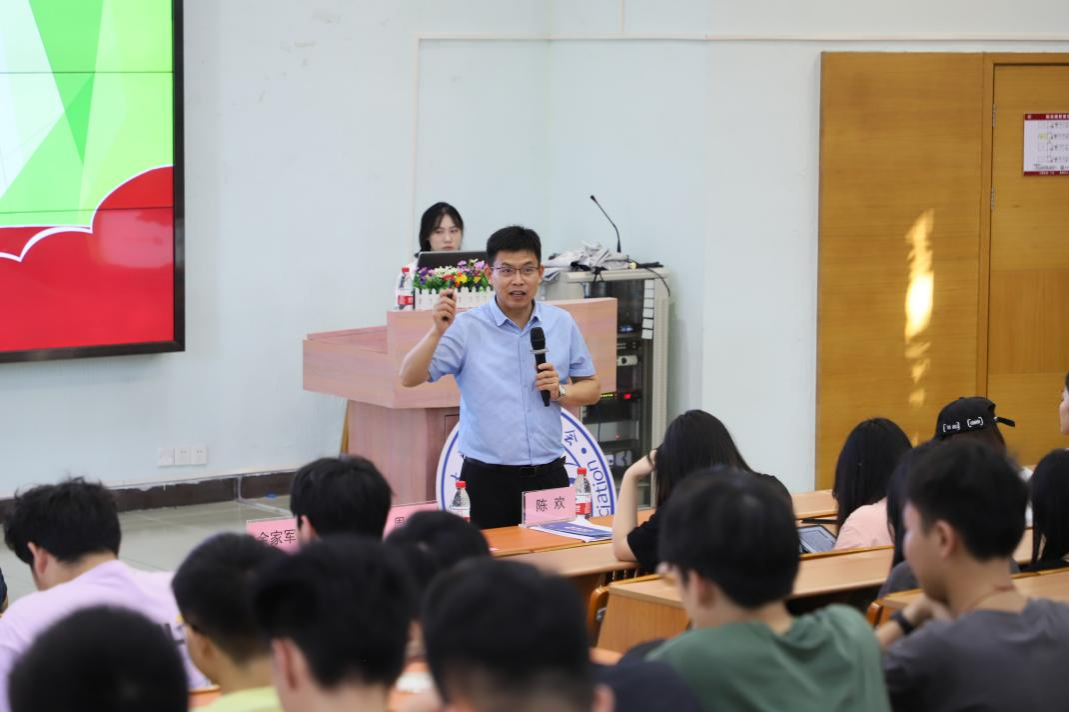 92E589BDCD303A148FCC1706819_A8D20F7D_89935