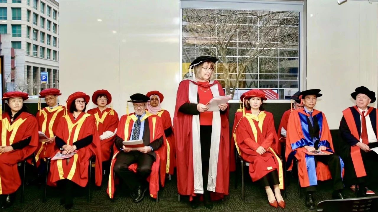 39F314B80F633AF869E8C3DEE3D_EE9DDE88_281ED