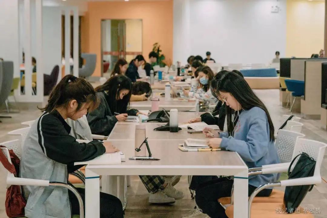 290F21F9498FF938EEDAA1DFDD1_601FAC49_18B64