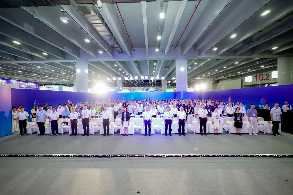 5C3006C22A63AC1877BEAF254FB_7EB65BD4_1A855 1A855