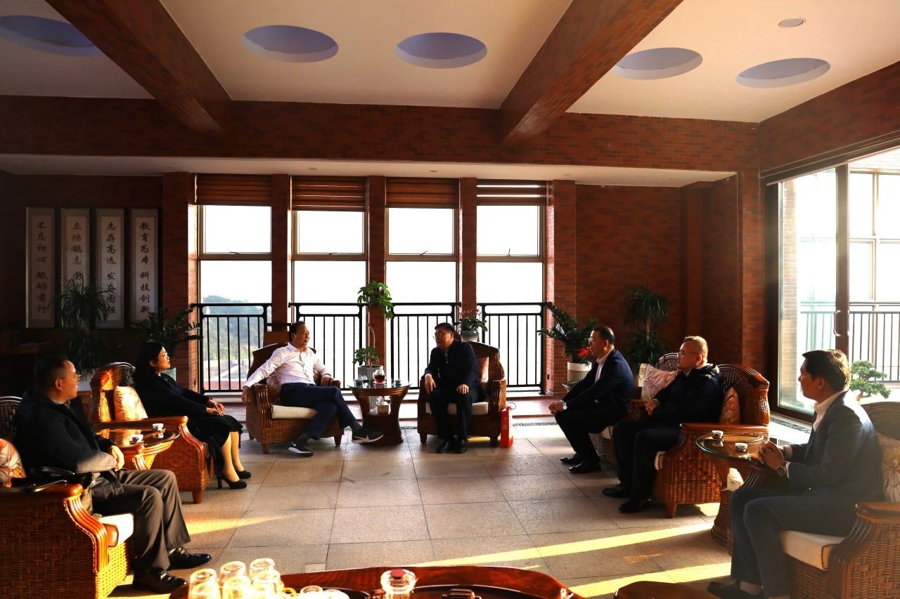 73E896A09EE88F32527AD0F6EAD_31982D44_290A1