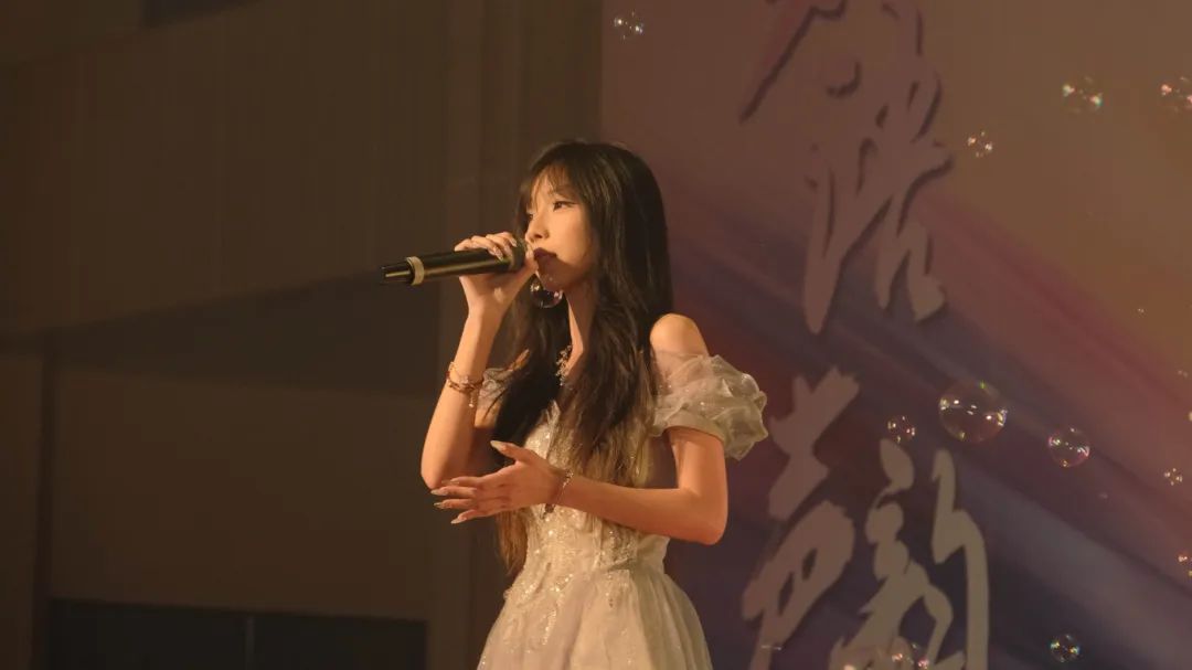 A20EAAB9D744EBBBE651D7E51AA_C7905A05_9BDD 9BDD