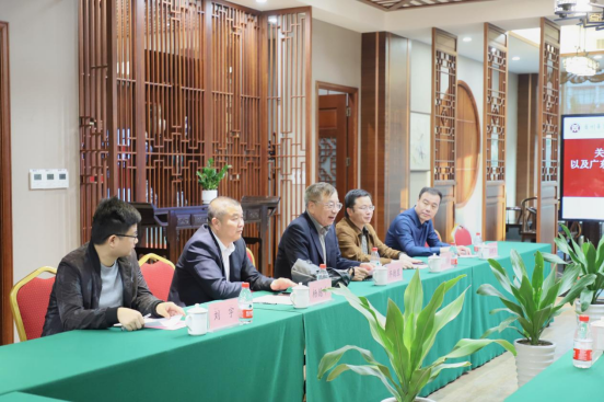 031074B05BF5B0EF7C1B1EF68FB_EF50B5B1_C6438