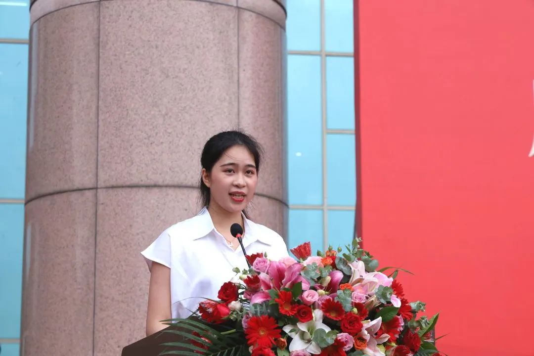 B684F820CBBB709F0F8EDF1D43F_E441CE8C_12E03