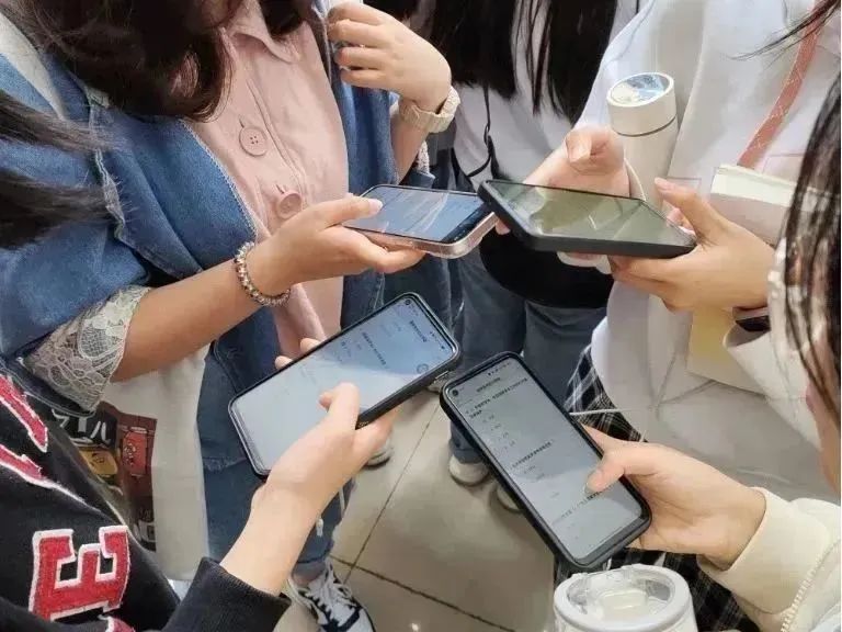 CE8F9AA4035850FA868DE750942_E170C8B7_125B8