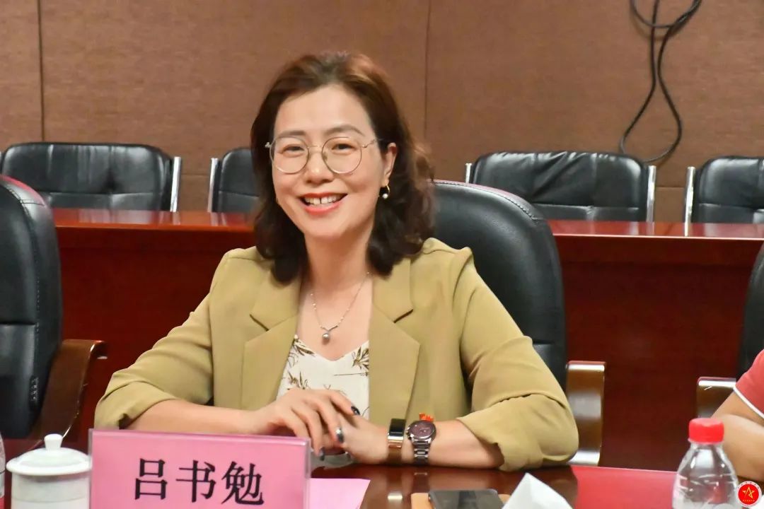 1A68775B94B85386119B2E4BFE4_8C77E260_12D72