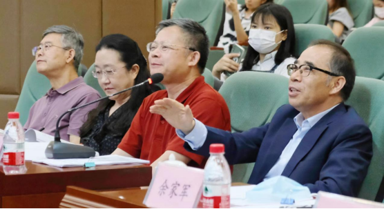 CEDE4C6A3CA7AC8AE3012F571BD_21719053_A4E14