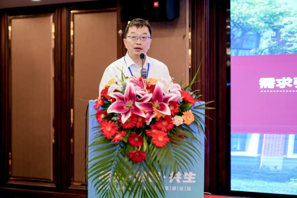 0F9F4BE78303EA31020A93846B7_B52355F1_135F5 135F5