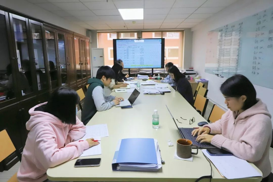 3F7680185BAFE7644875E8DB244_CA19CAC6_B4912