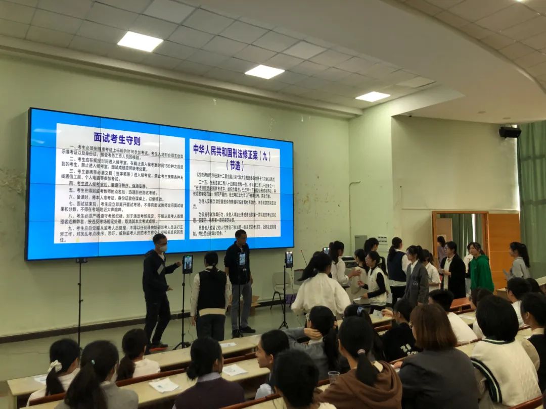 549151D1F60B78D2AD4F8467FA4_BF771046_1B932