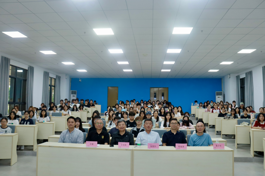 908F371560E3D92A9124C72F150_4D734E2B_B9DC4