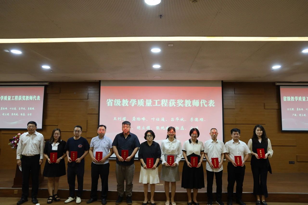 B4E395AF7D9A01DF7B0C18D2236_C10A5E12_25A62