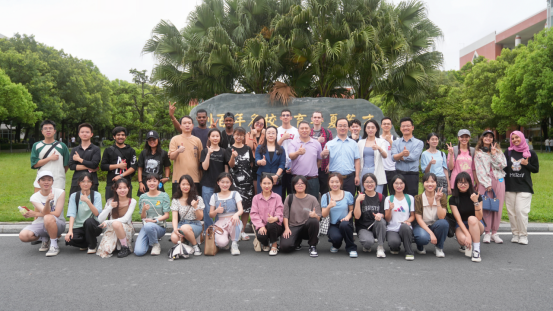 6DD9F5252C566054FF147CE93D3_329FFF03_A8520