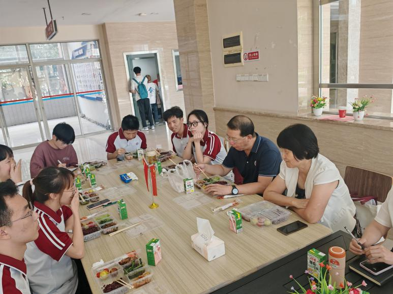 969A9404601D199FB2B145CC17D_7BC9FE22_A7AD2