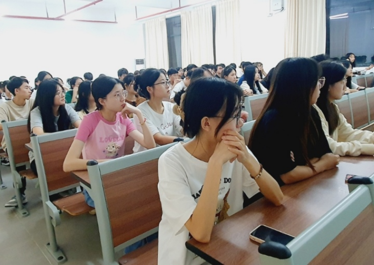 5C2B419A753F101CE2986CDC2F3_F787421D_822CD