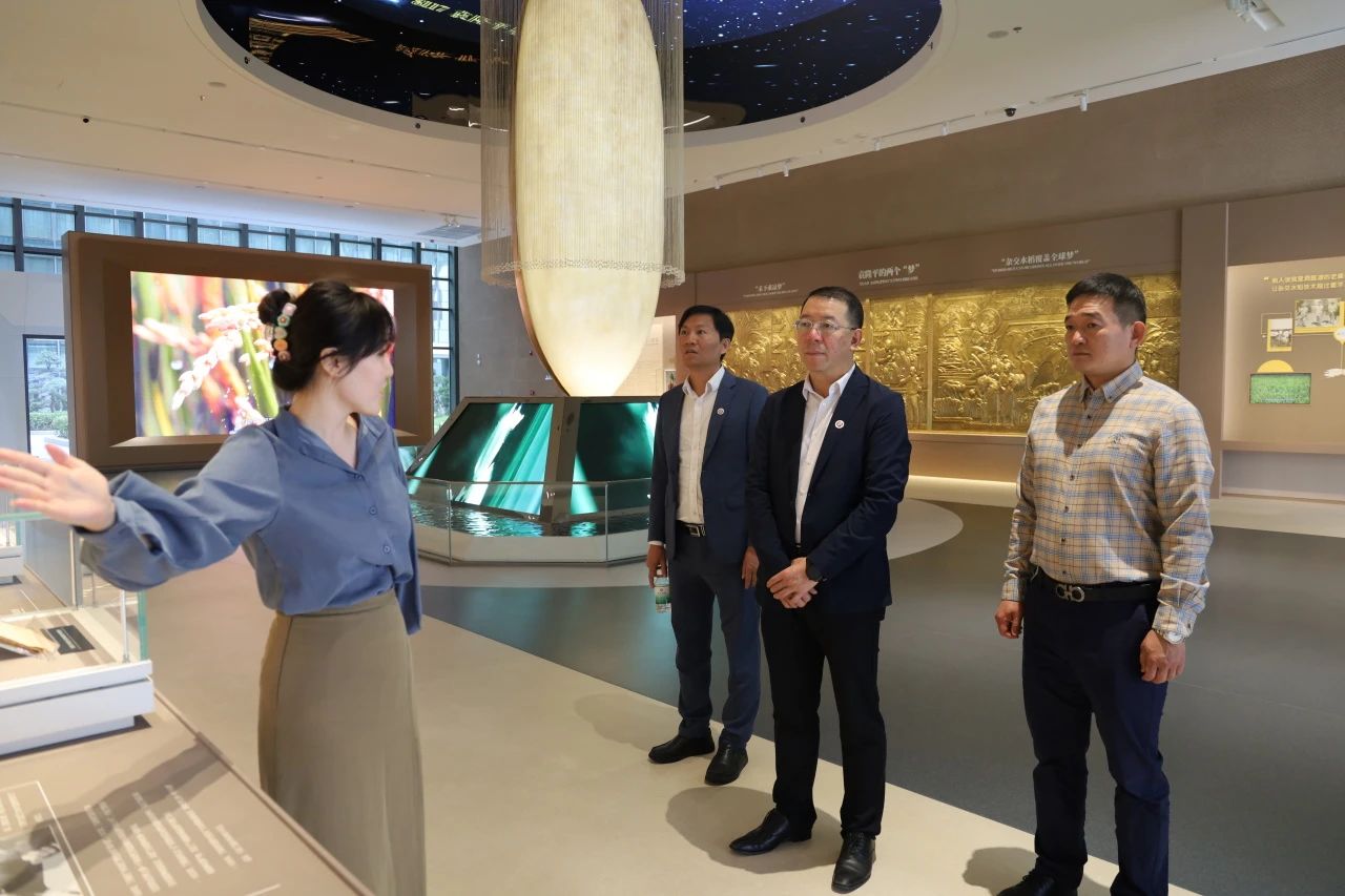 07A03E76C273463209BDCE6D7B8_EDCF4FEE_1FE9F