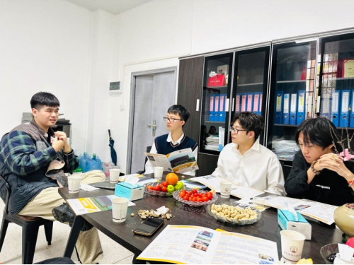 FAA32C1A714CF900D43A0EF0EEB_B1085590_B7832