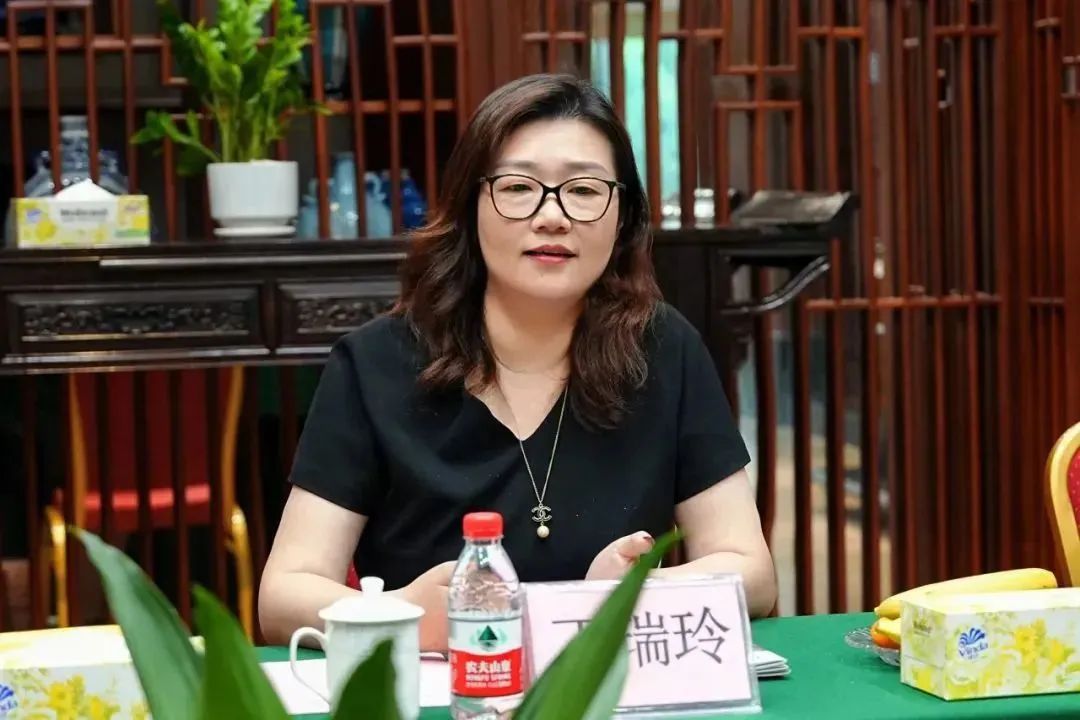 0DF7B5CC07FA539D6835FFE1738_AAAEAF1A_173F7