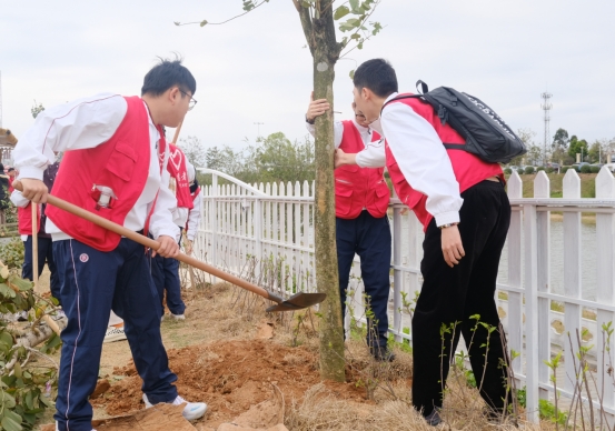 28123D4399D82A01133E60F42DB_6FB1F0D9_2EBA2