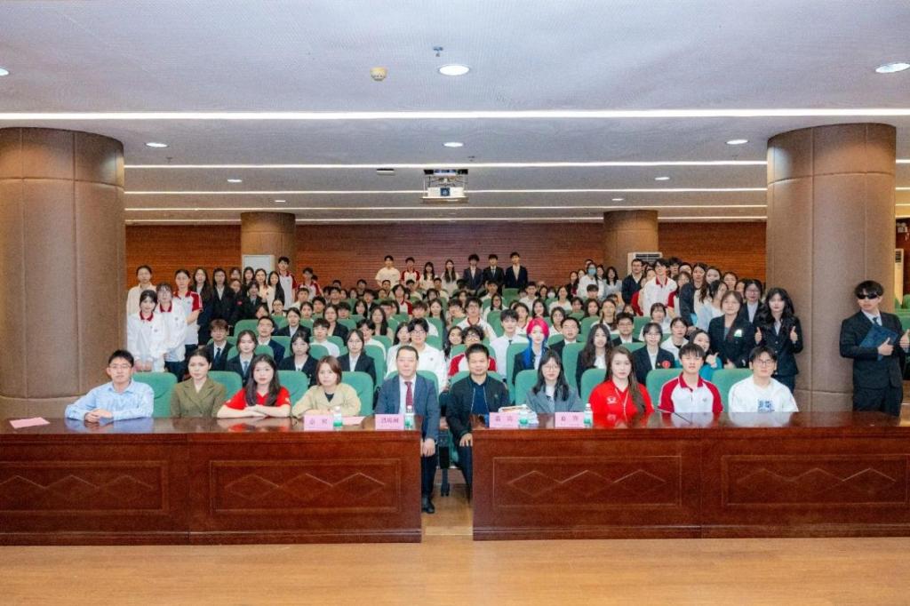 4285348F724197D6FCDE1F90FAB_C1449E00_196B3 4285348F724197D6FCDE1F90FAB_C1449E00_196B3